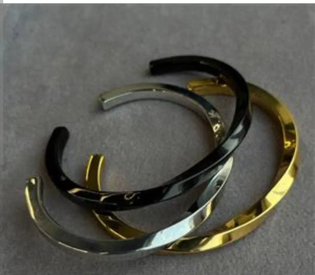 گم شده|جواهرات|شوشتر, |دیوار