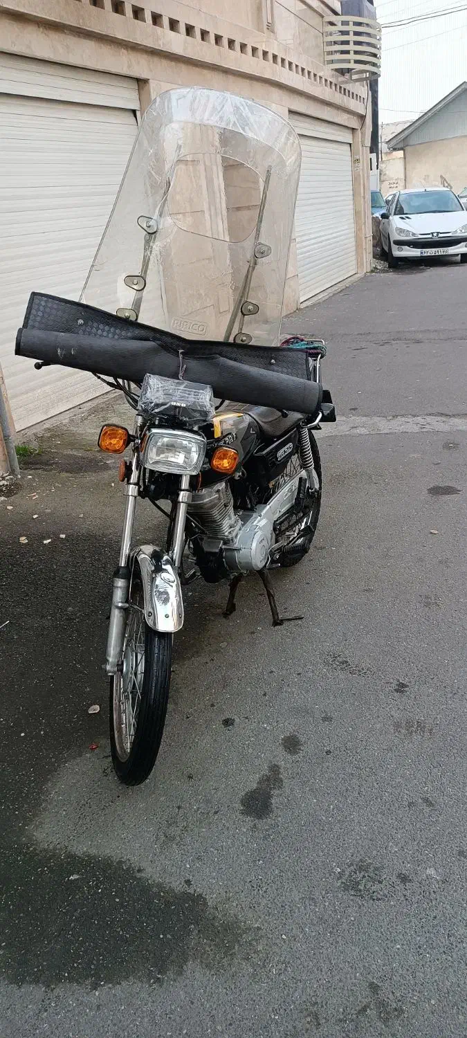 هندا ۱۲۵سالم|موتورسیکلت|رشت, فلسطین|دیوار