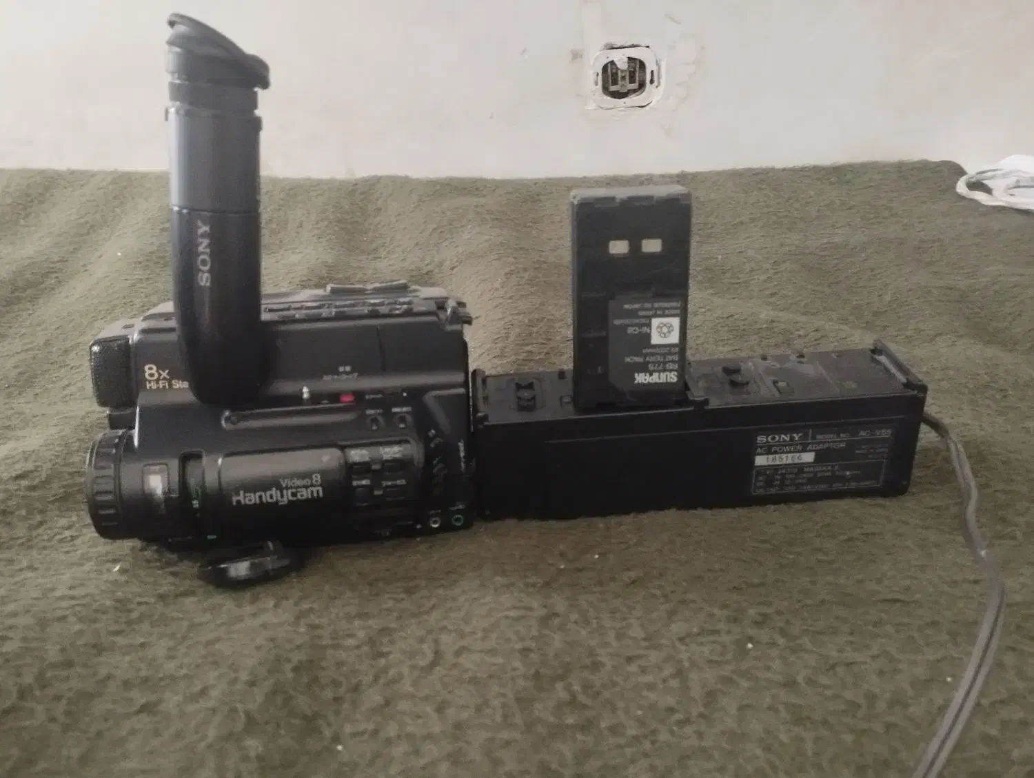 دوربین کلکسیونی سونی|دوربین عکاسی و فیلم‌برداری|اصفهان, باغ زرشک|دیوار