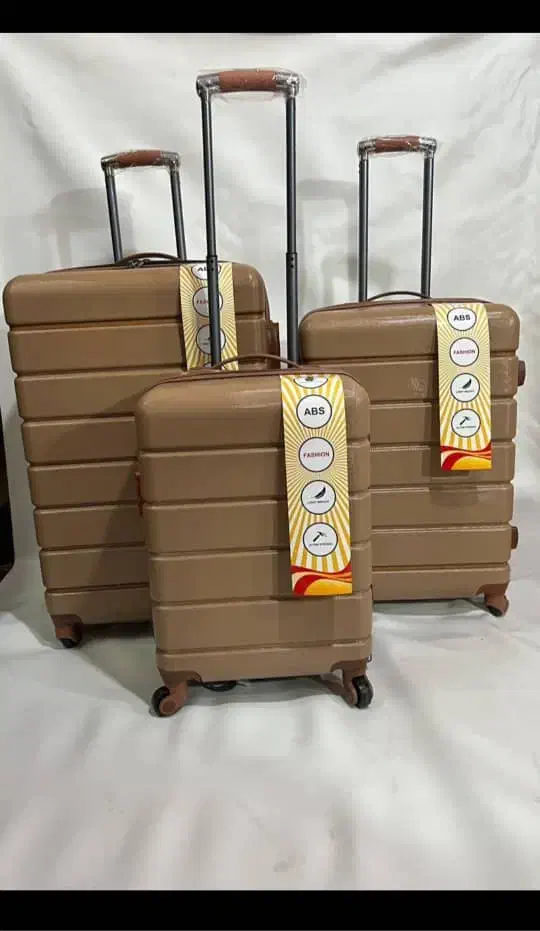 ساک نشکن|کیف، کفش، کمربند|یاسوج, |دیوار