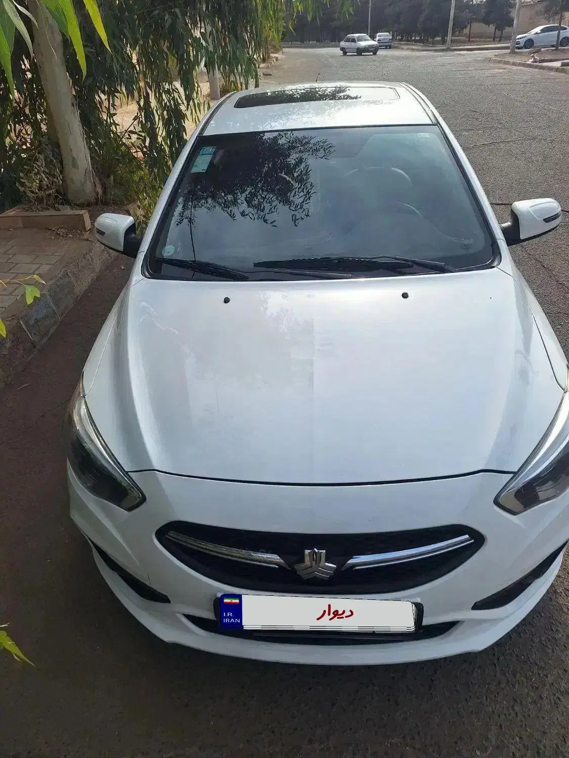 شاهین سانروف دار 403 با گارانتی|خودرو سواری و وانت|کاشان, الغدیر|دیوار