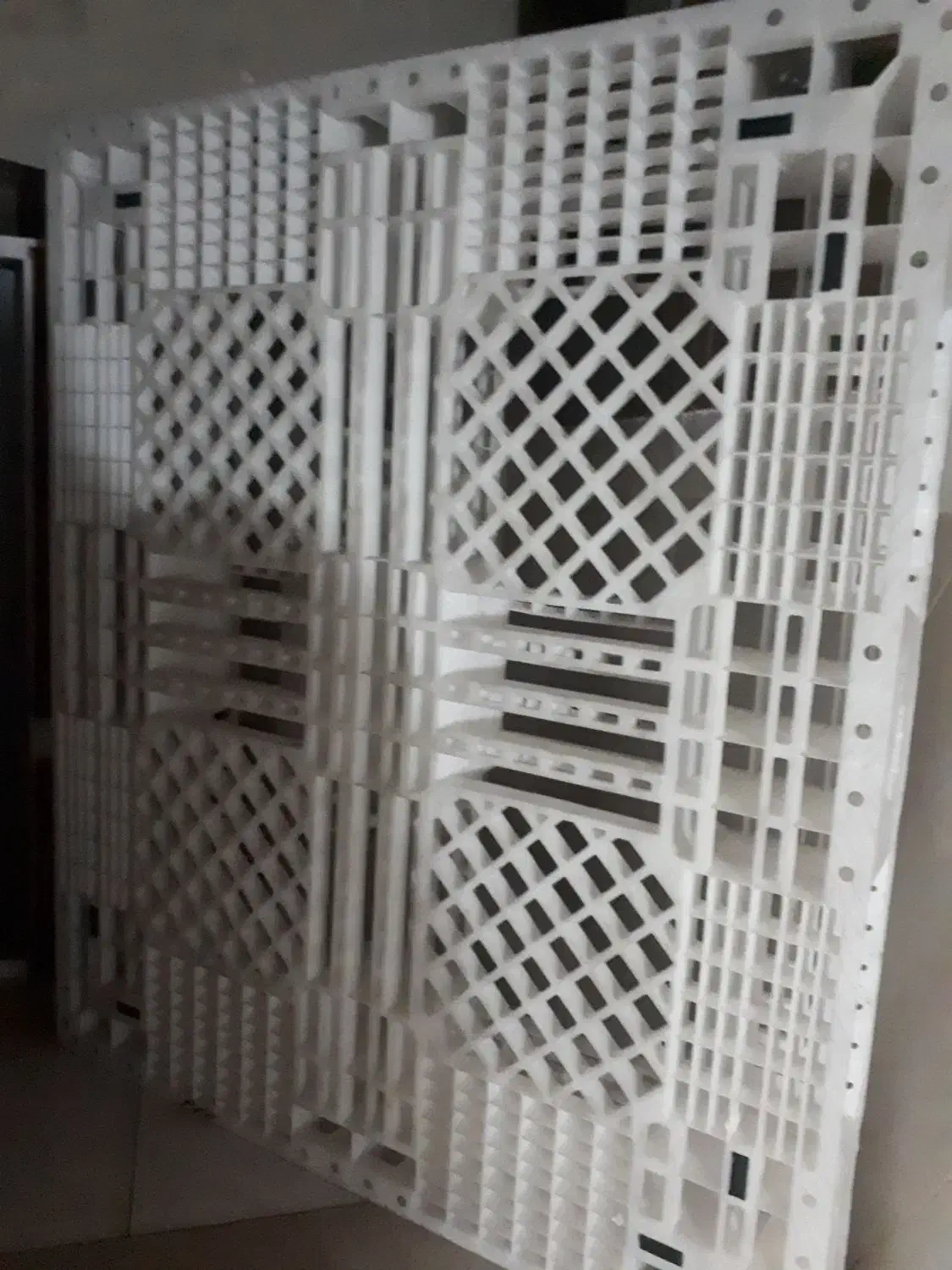 پالت پلاستیکی|ابزارآلات|مسجد سلیمان, |دیوار