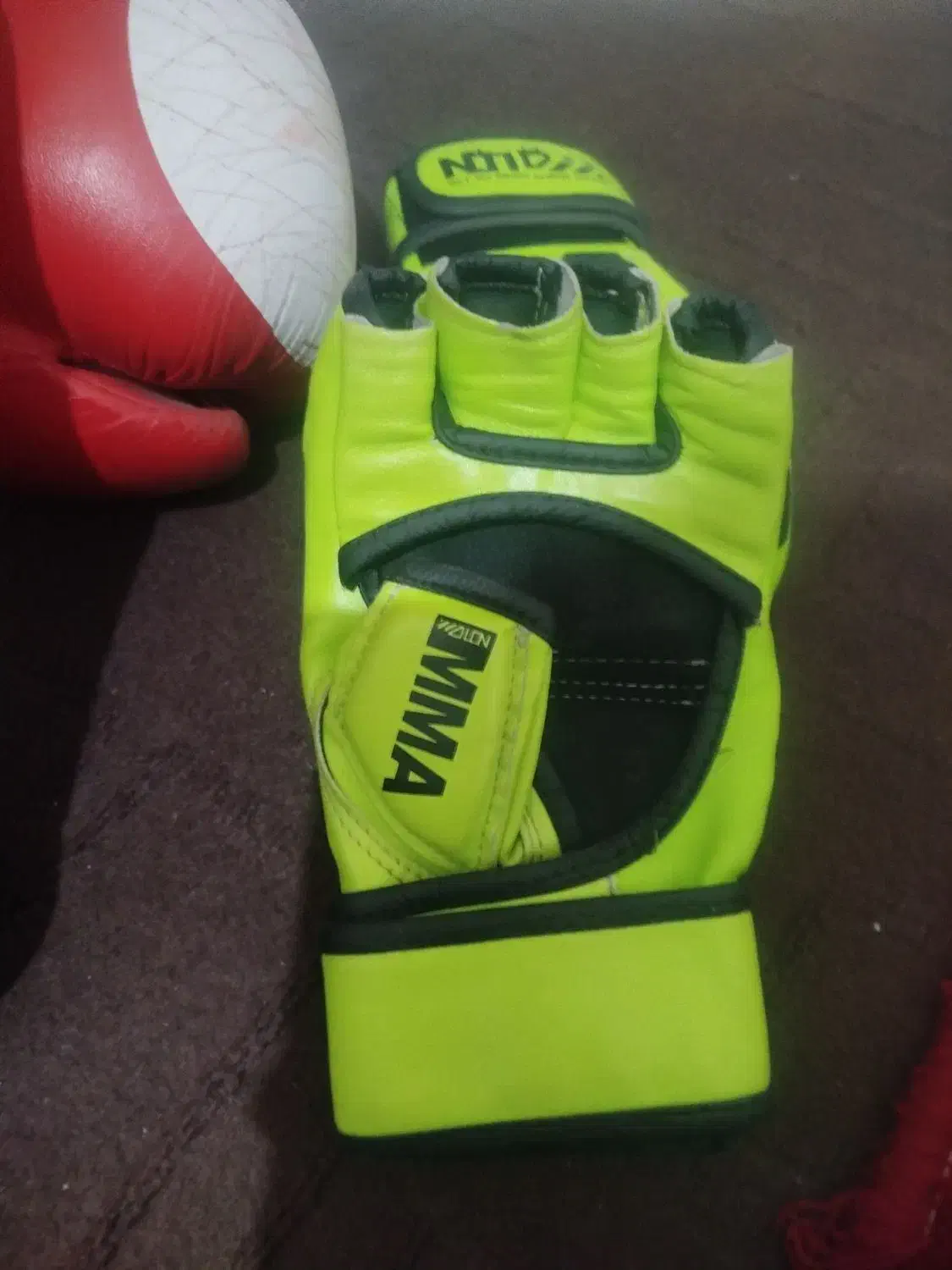 دستکش بوکس و MMA|تجهیزات ورزشی|نقده, |دیوار