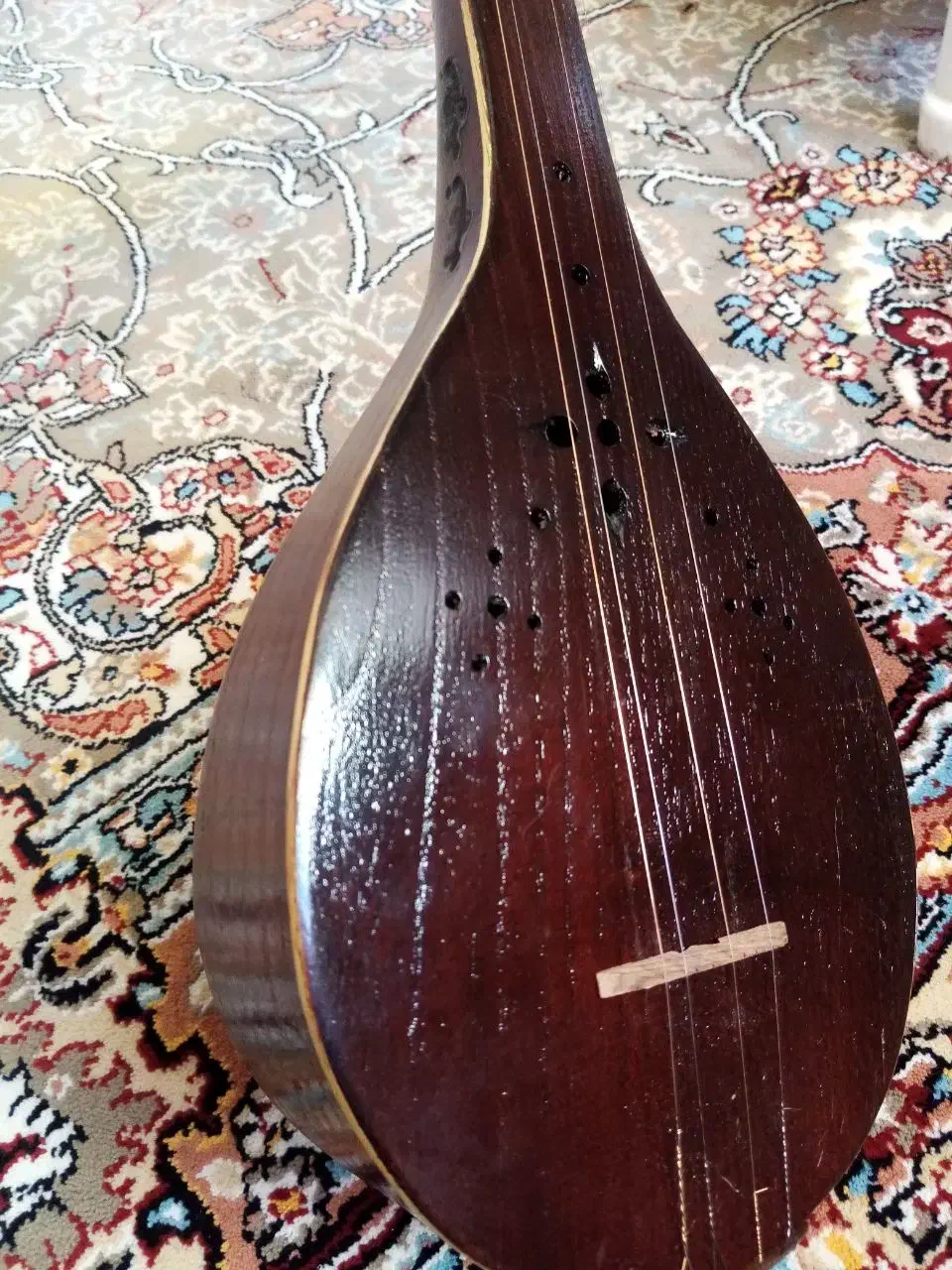 سه تار|سازهای سنتی|فردیس, نیروگاه برق|دیوار