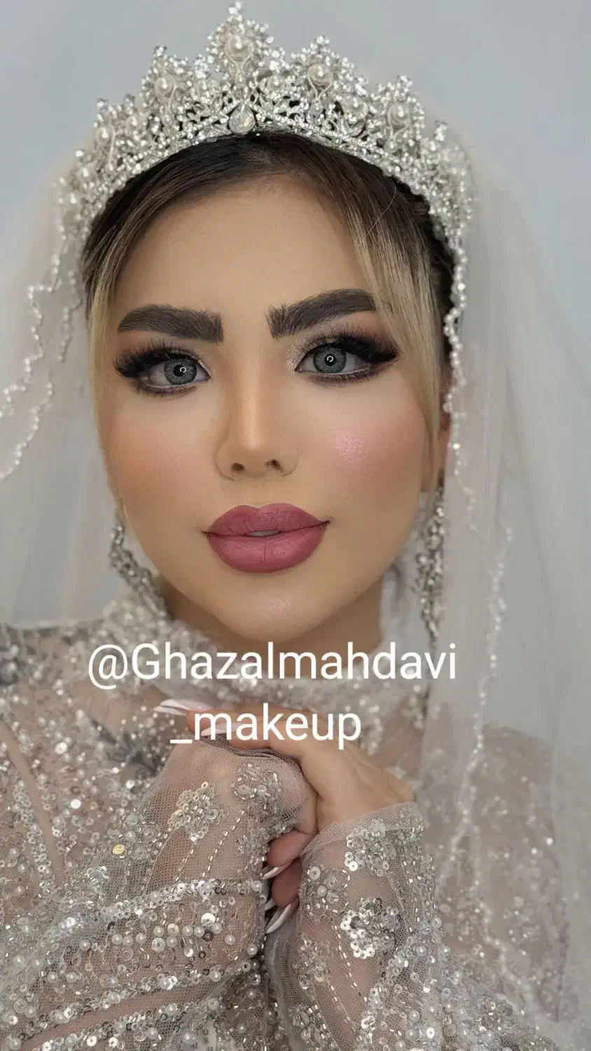 خدمات میکاپ پایه تا VIP عروسCIP با قیمت استثنایی|خدمات آرایشگری و زیبایی|اسلامشهر, مظفریه|دیوار