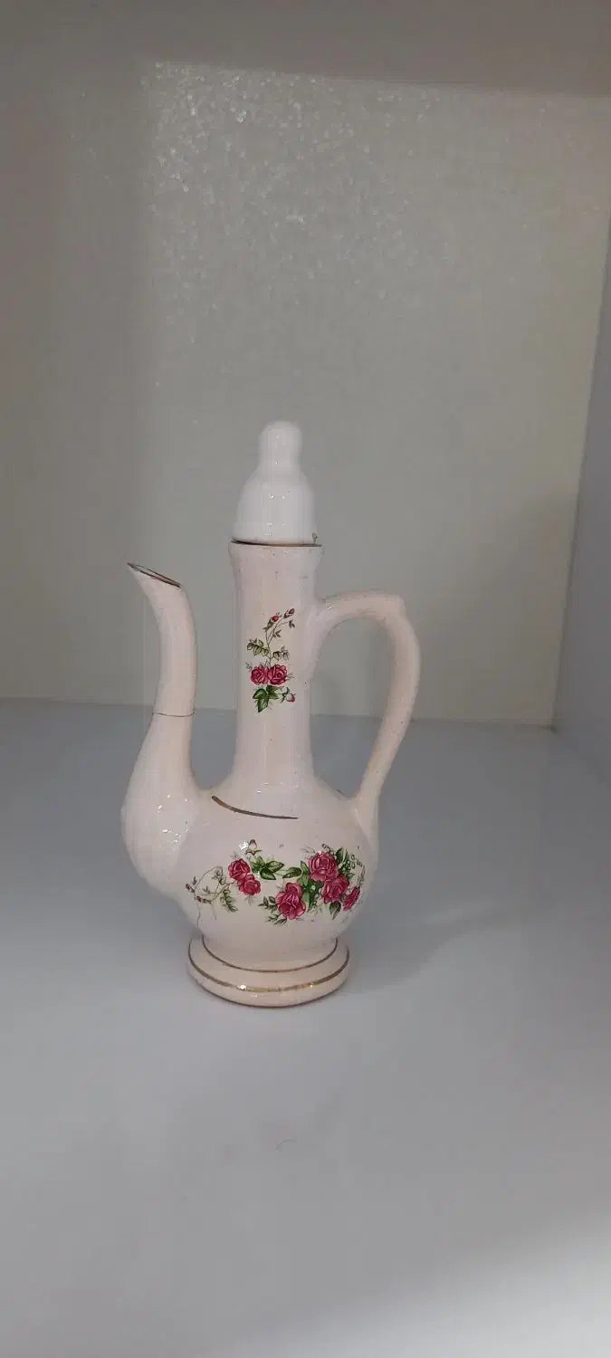 گلابپاش گل سرخ قدیمی|کلکسیون اشیاء عتیقه|تربتحیدریه, باغ سلطانی|دیوار