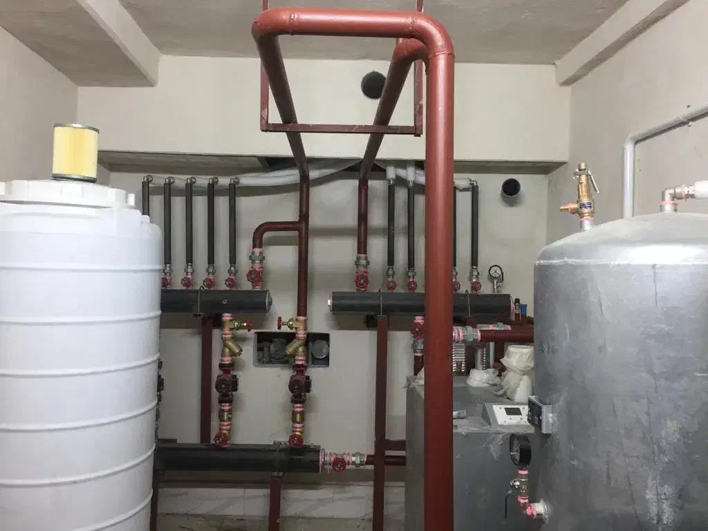 کلکتورهای موتورخانه ای|مصالح و تجهیزات ساختمان|قم, چهار مردان|دیوار