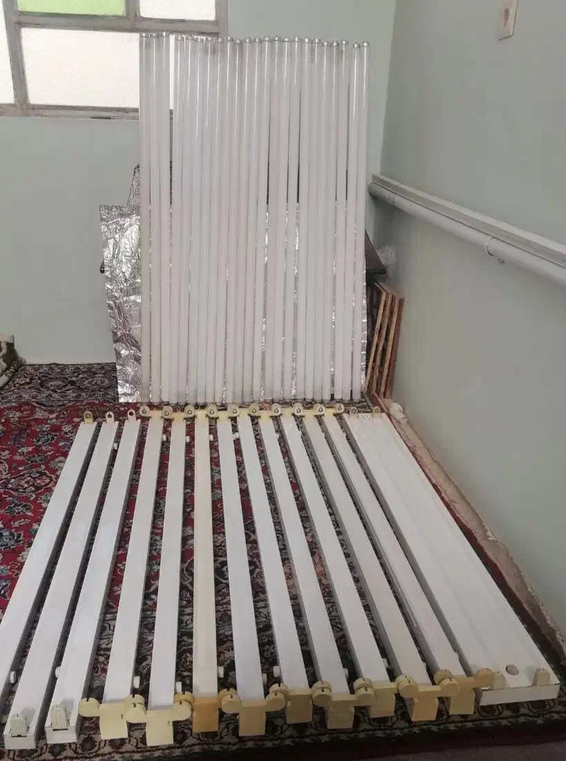 لامپ مهتابی و پایه آن|لامپ و چراغ|حمیدیا, |دیوار