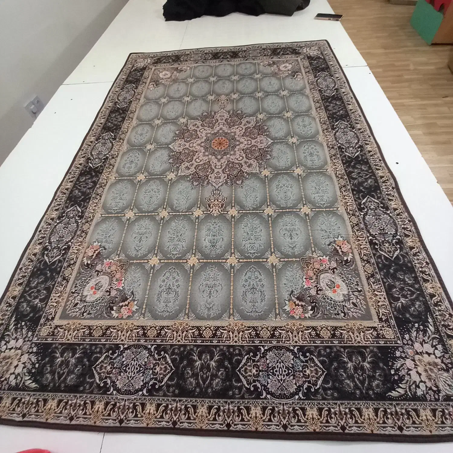 قالیچه|فرش|پاکدشت, حصار امیر|دیوار