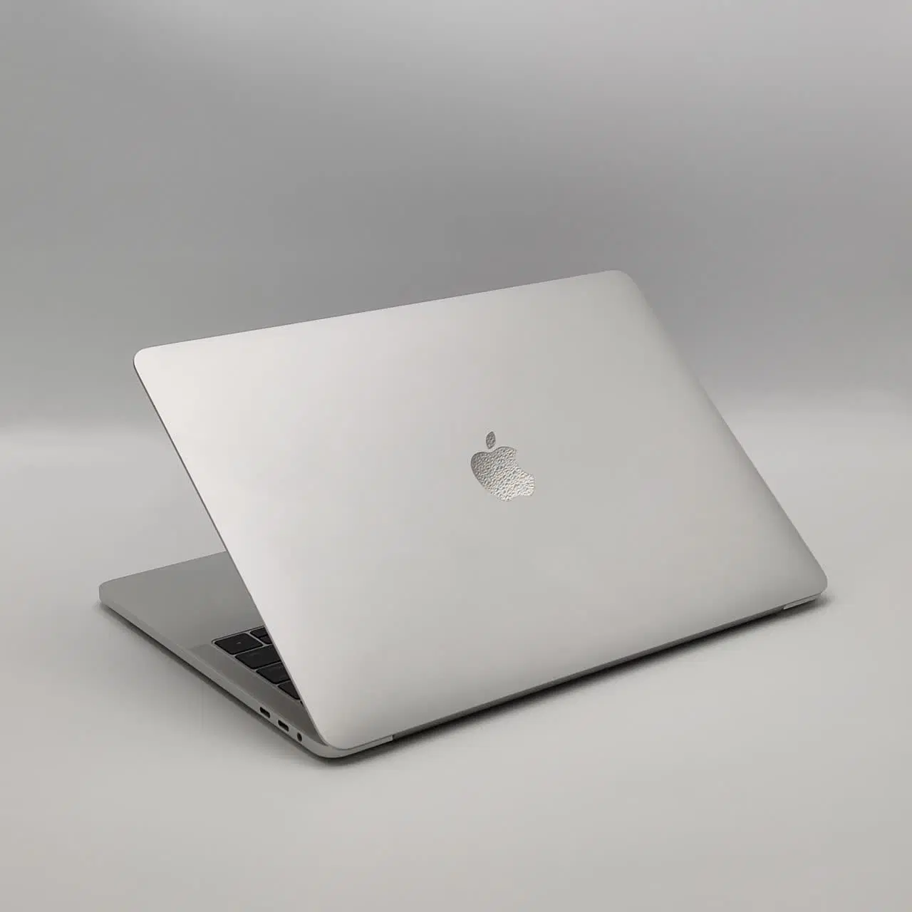 Macbook Pro 2017 Retina touchbar|رایانه همراه|قم, صفائیه|دیوار