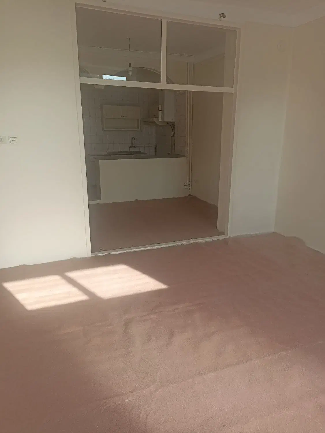 آپارتمان ۶۰مترنورگیرعالی بهترین محل نازی آباد