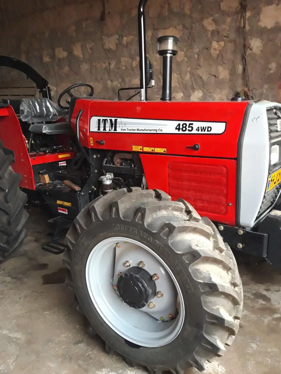 تراکتور ۴۸۵ جفت دیفرانسیل پمپ کوچیک خشک مدل ۱۴۰۱|خودرو سنگین|کوهدشت, |دیوار