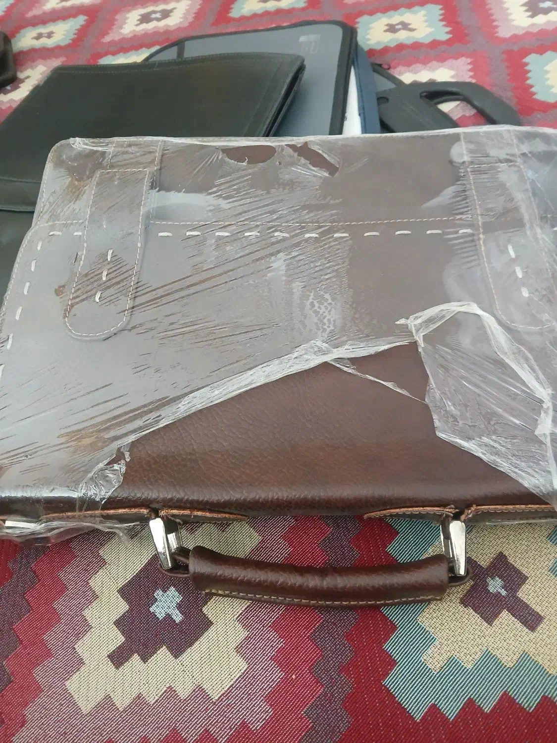 انواع اقصام کیف لپتاپ و اداری|کیف، کفش، کمربند|پرند, فاز ۶|دیوار