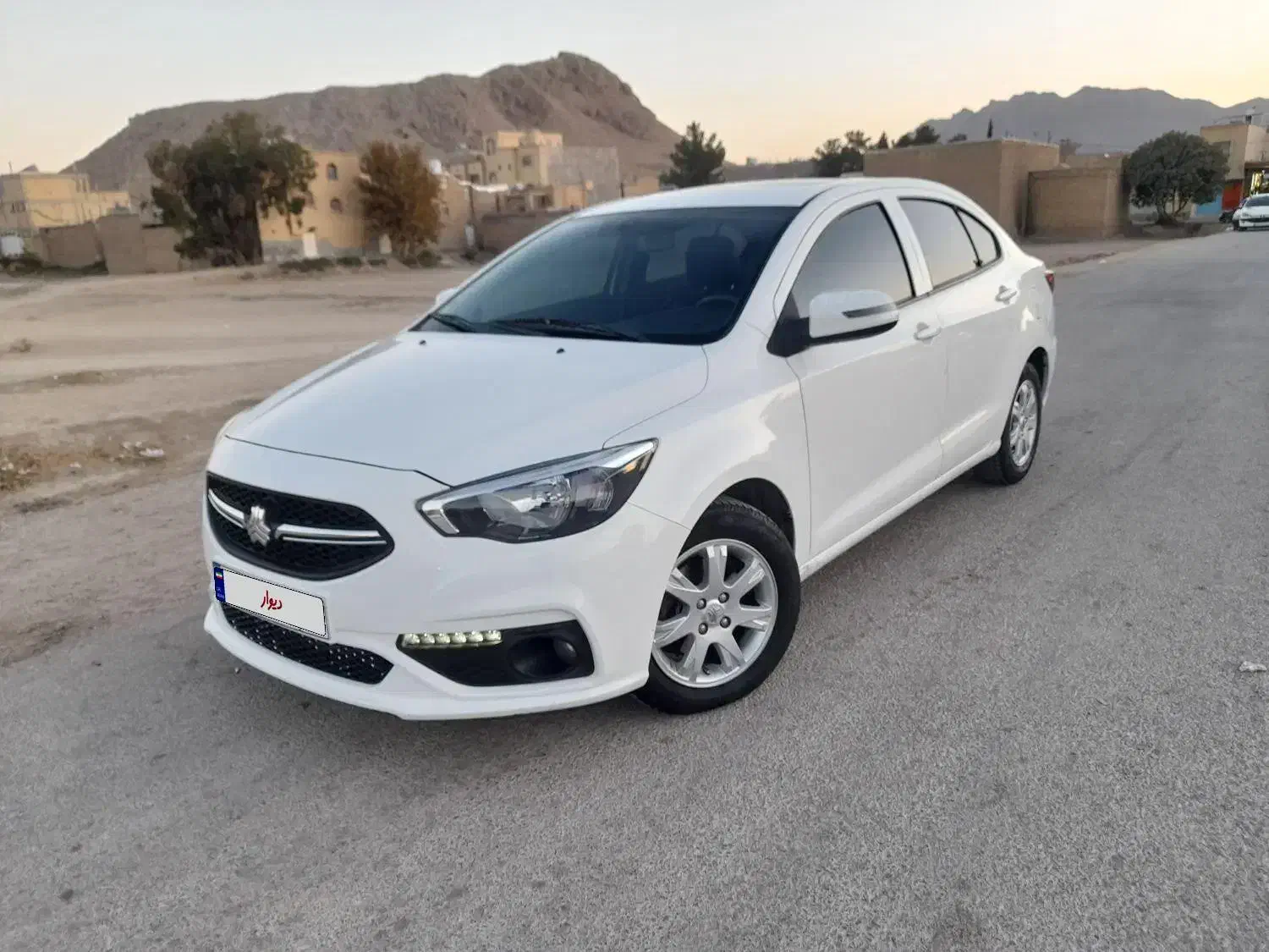 شاهین ۴۰۲ خونگی. پیربکران|خودرو سواری و وانت|پیر بکران, |دیوار