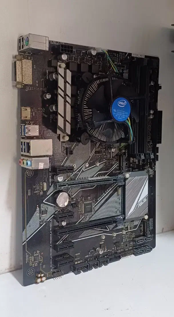 مادربرد Z370 CPU I5 8400|قطعات و لوازم جانبی رایانه|شیراز, شهرک پرواز|دیوار