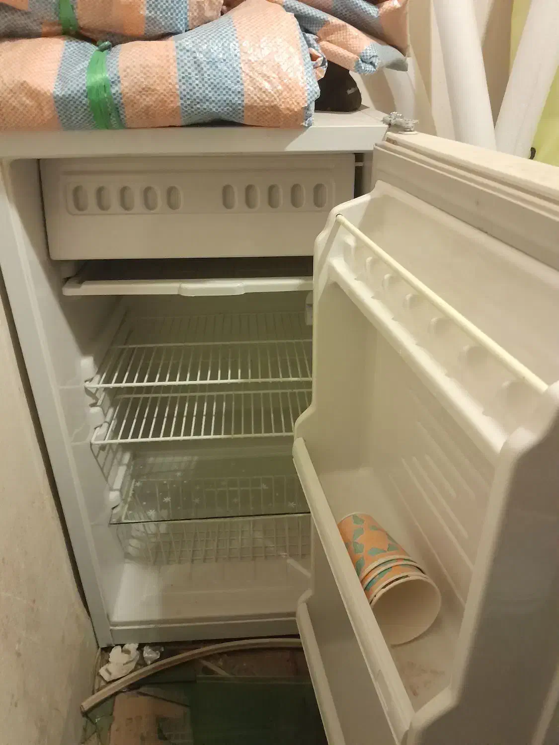 یخچال  فریزر هتلی مارک سامسونگ.|یخچال و فریزر|یزد, |دیوار