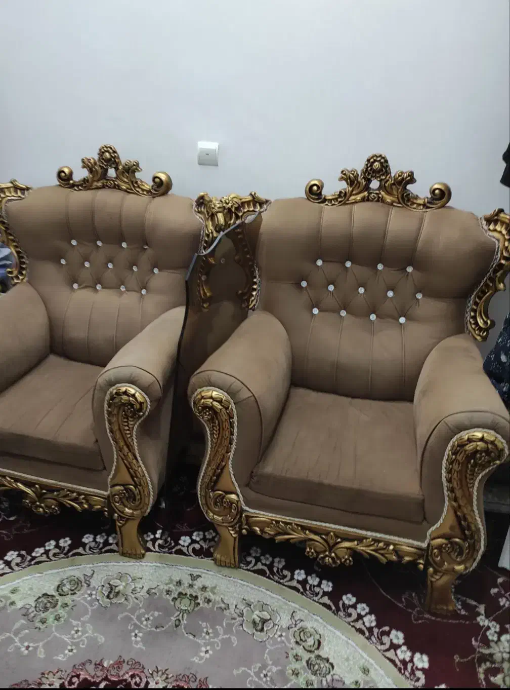 مبل کلاسیک با جلو مبلی و عسلی|مبلمان خانگی و میز عسلی|محمدیه-قزوین, |دیوار