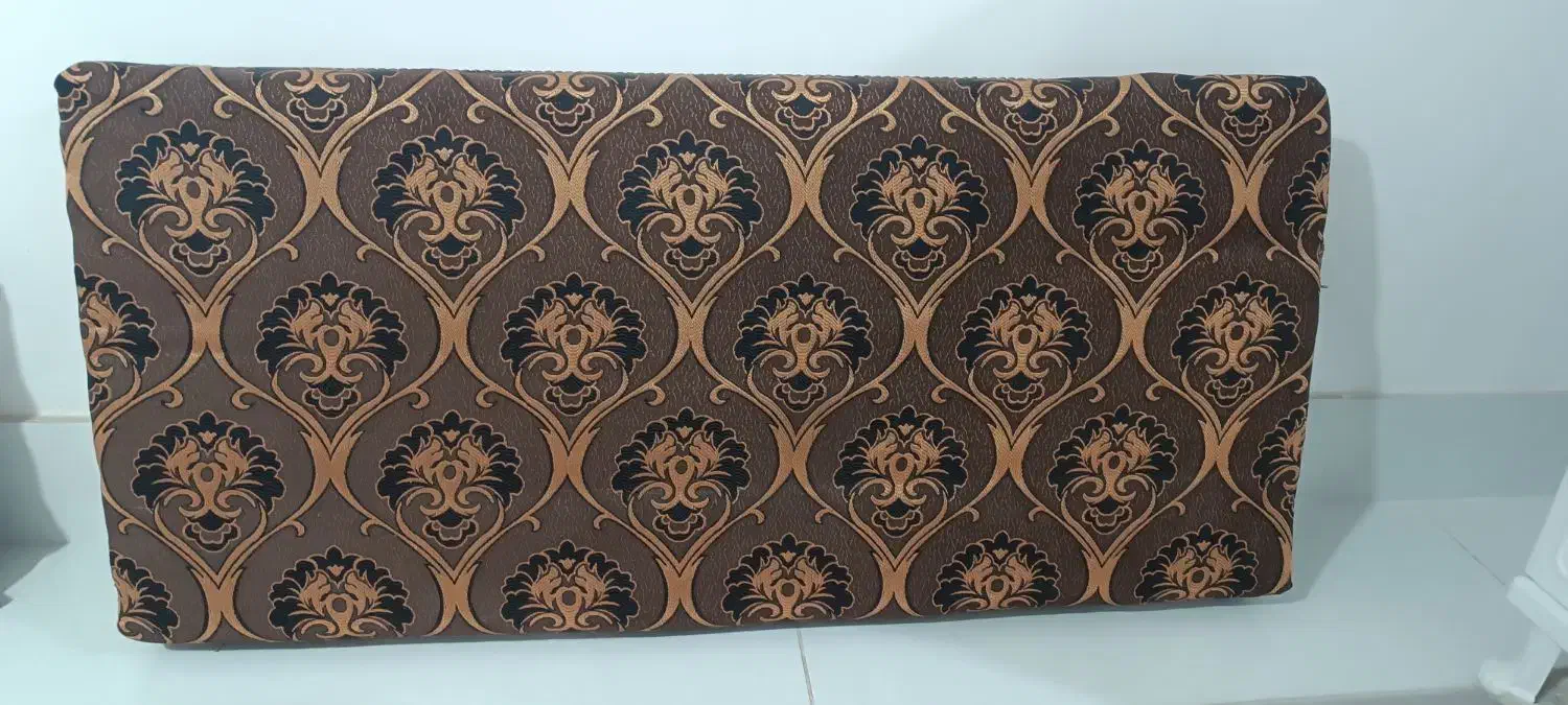 پشتی و رو فرشی|پشتی|نیشابور, ریوند|دیوار