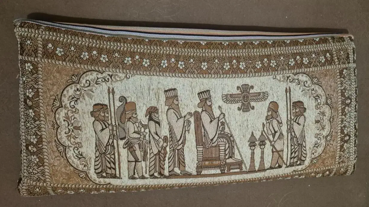 پشتی|پشتی|شیراز, حومه شیراز|دیوار