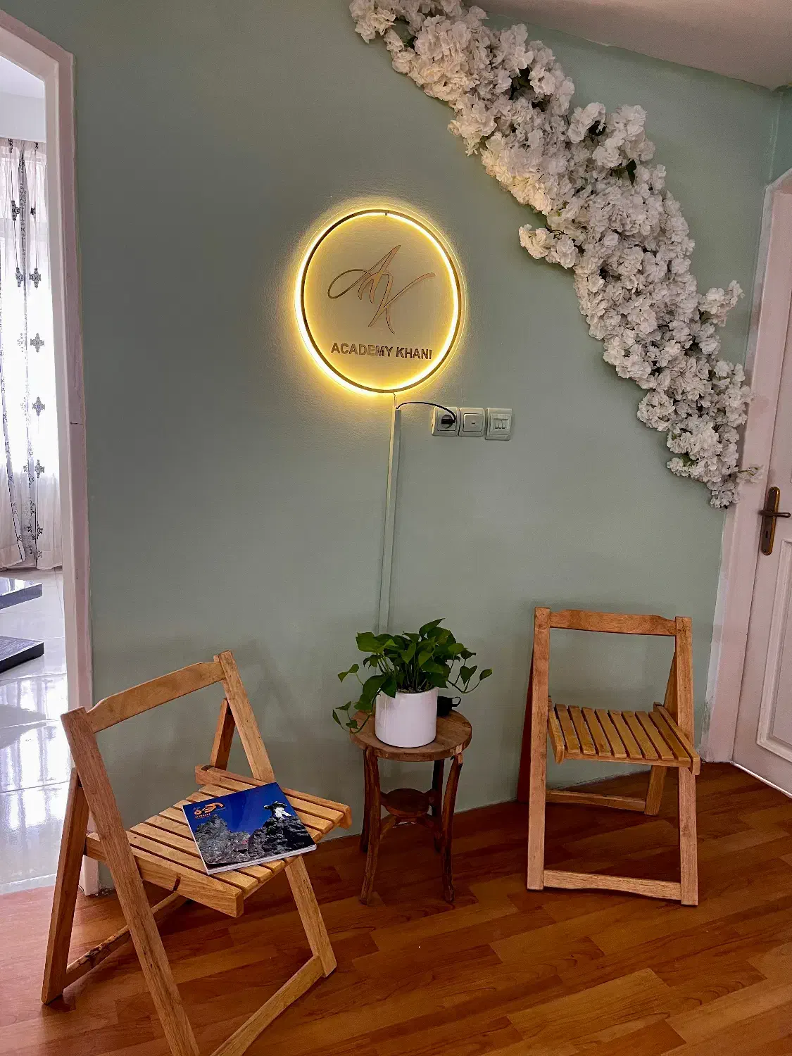 لاین های زیبایی به صورت تک لاین واگذار میشود|اجارهٔ دفتر کار، اتاق اداری، مطب|مشهد, نیروی هوایی|دیوار