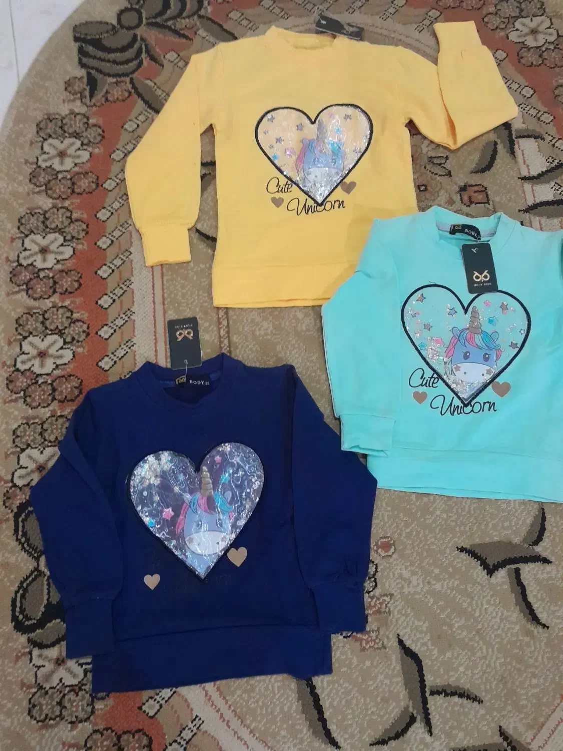 لباس بچه گانه عمده|کفش و لباس بچه|لاهیجان, شقایق|دیوار