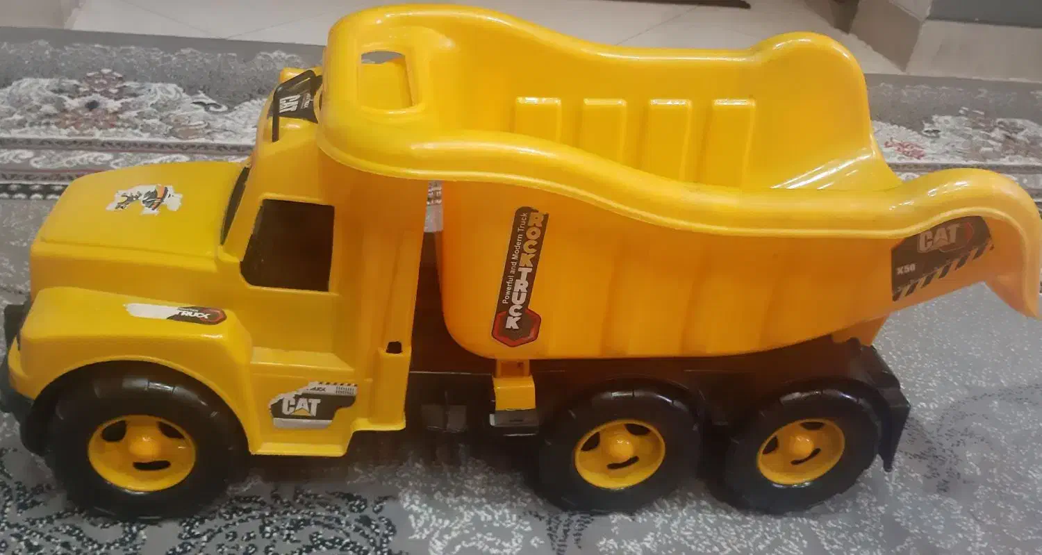 کامیون بزرگ،کالسکه عروسک،سبداسباب بازی.اسکوتر ،توپ|اسباببازی|شیراز, فرهنگ شهر|دیوار