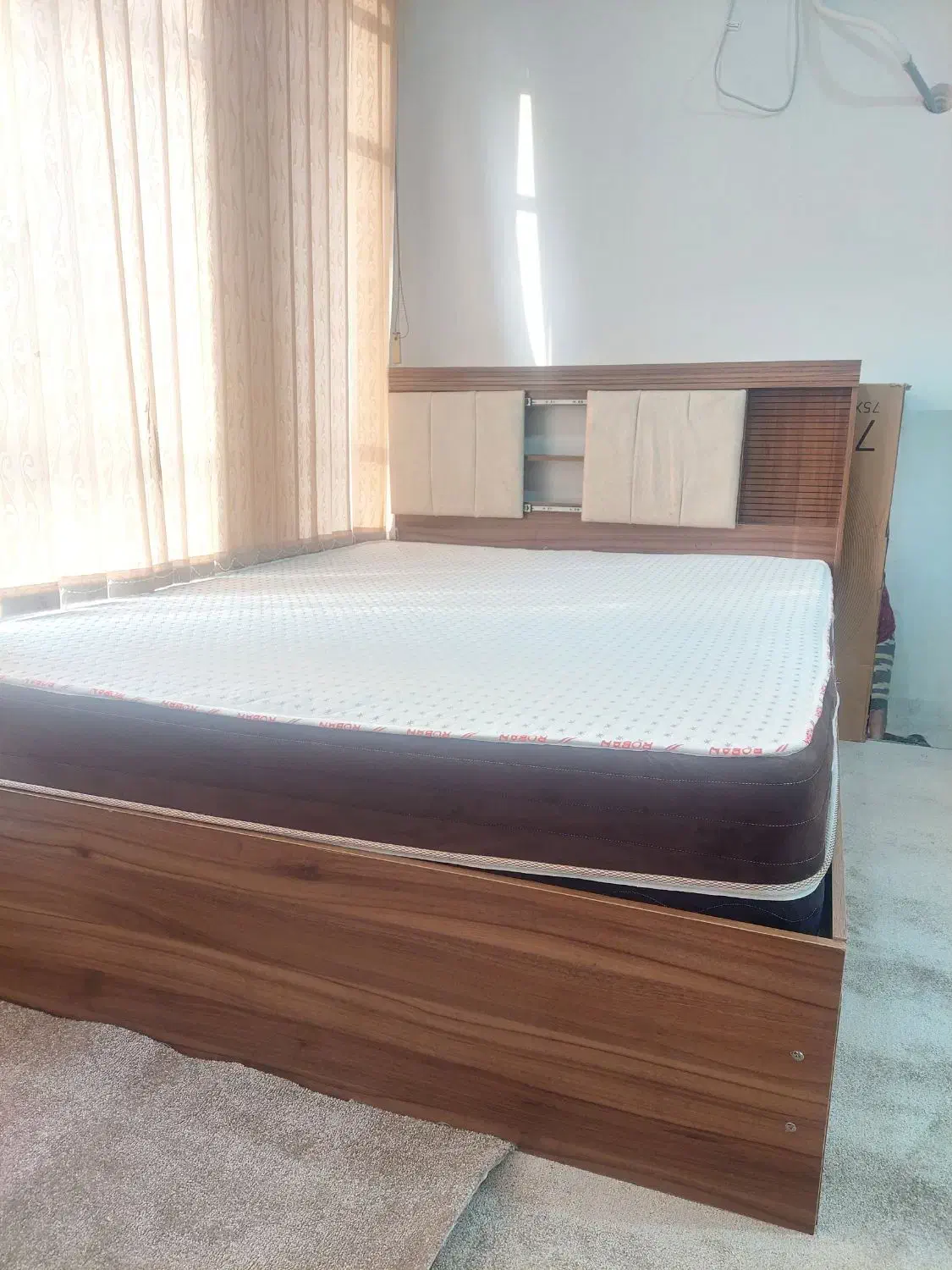 تخت و تشک جنس خوب و نو|تخت و سرویس خواب|دهدشت, |دیوار