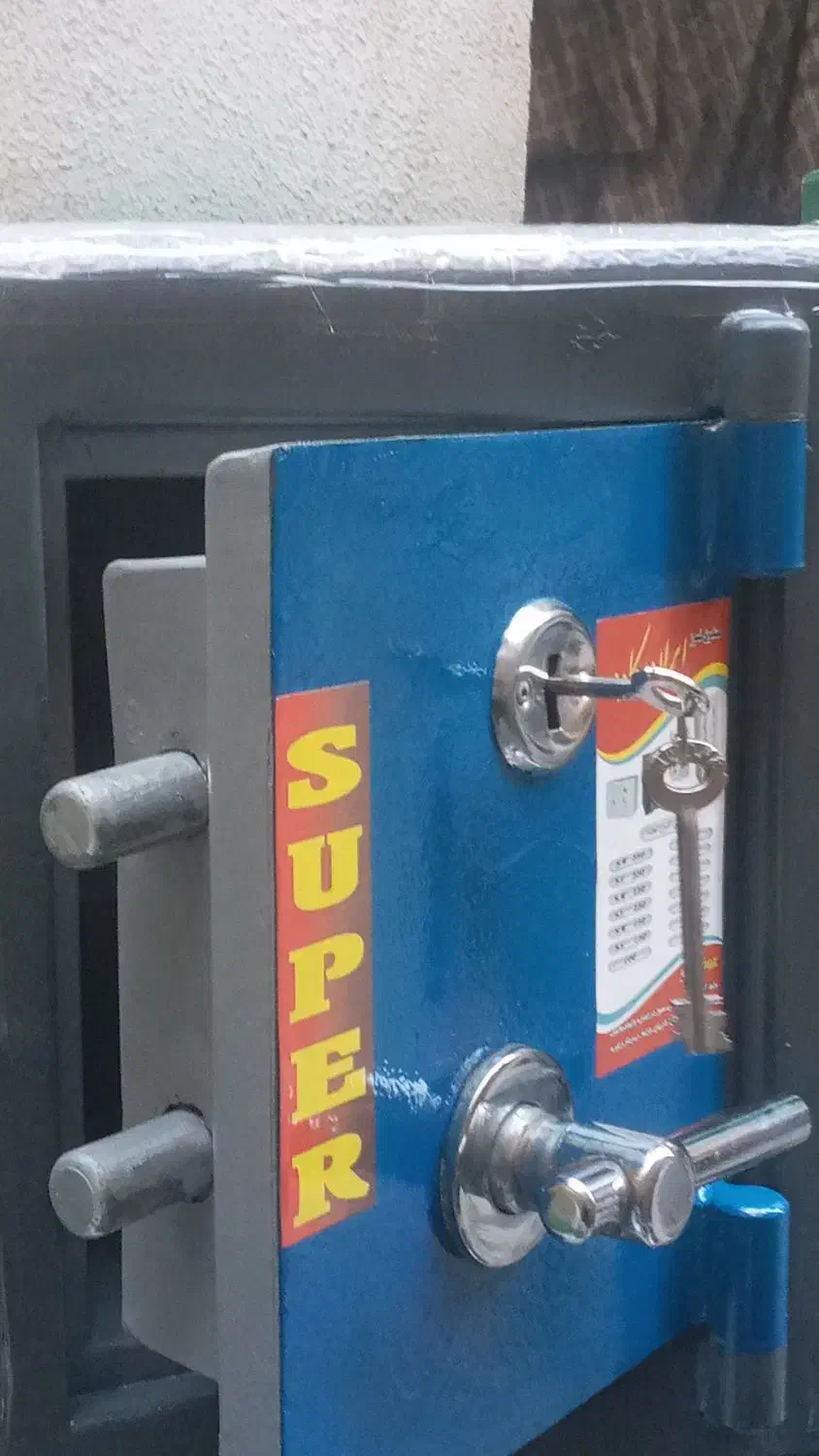 گاوصندوق تک درب|ابزارآلات|شیراز, صنایع الکترونیک|دیوار