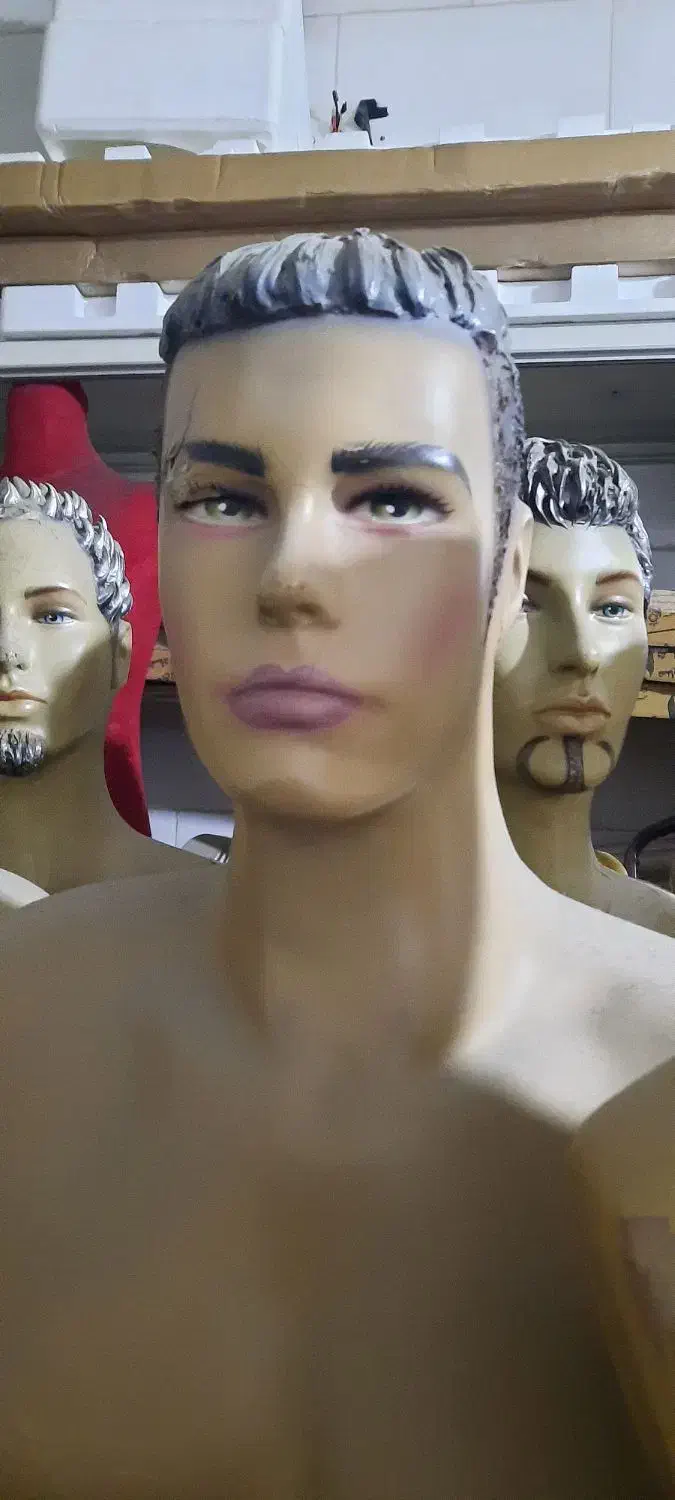 مانکن مردانه ویترین سه طبقه|فروشگاه و مغازه|اصفهان, عطار نیشابوری|دیوار