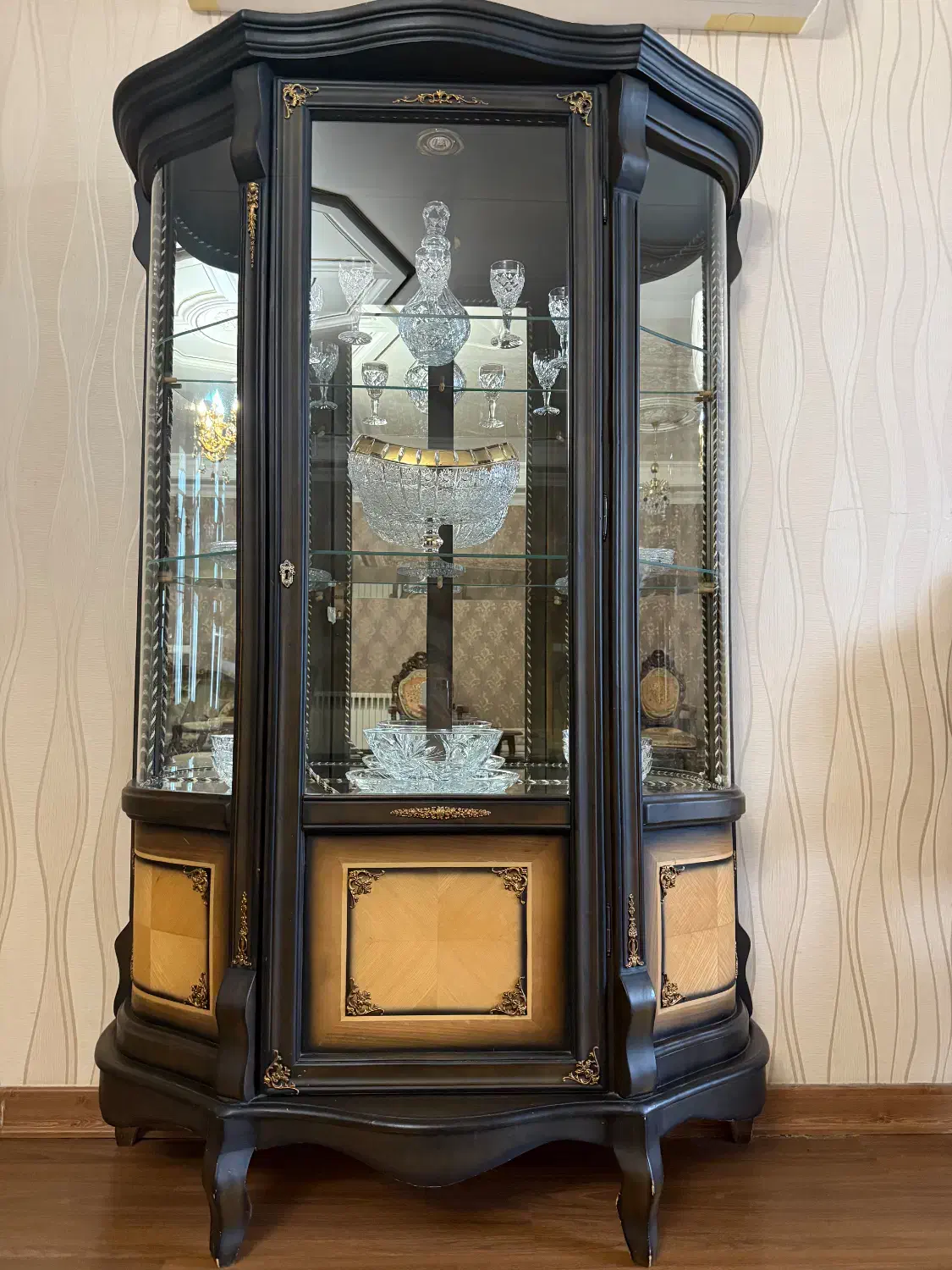 بوفه چوبی|بوفه، ویترین، کنسول|خوی, |دیوار