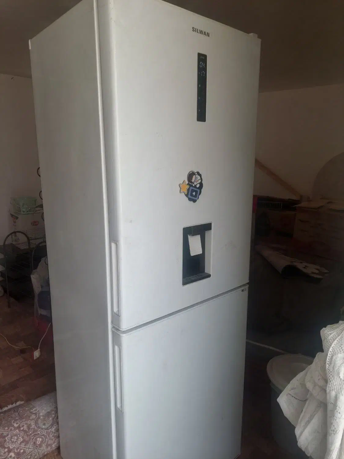 فروشی فروشی|گیتار، بیس، امپلیفایر|پارس‌آباد, |دیوار