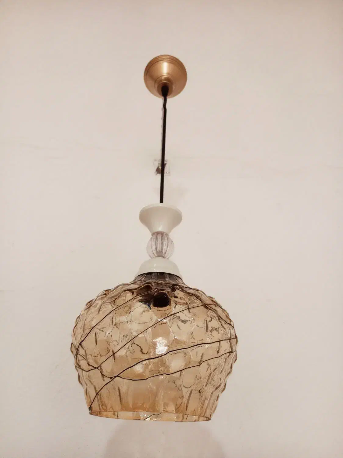 لوستر تک لامپآشپزخانه|لوستر و چراغ آویز|رشت, سعدی (تختی)|دیوار