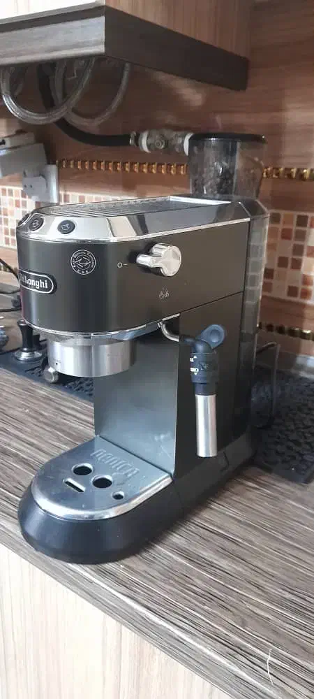 اسپرسوساز دلونگی 685|سماور، چایساز، قهوهساز|پیشوا, |دیوار