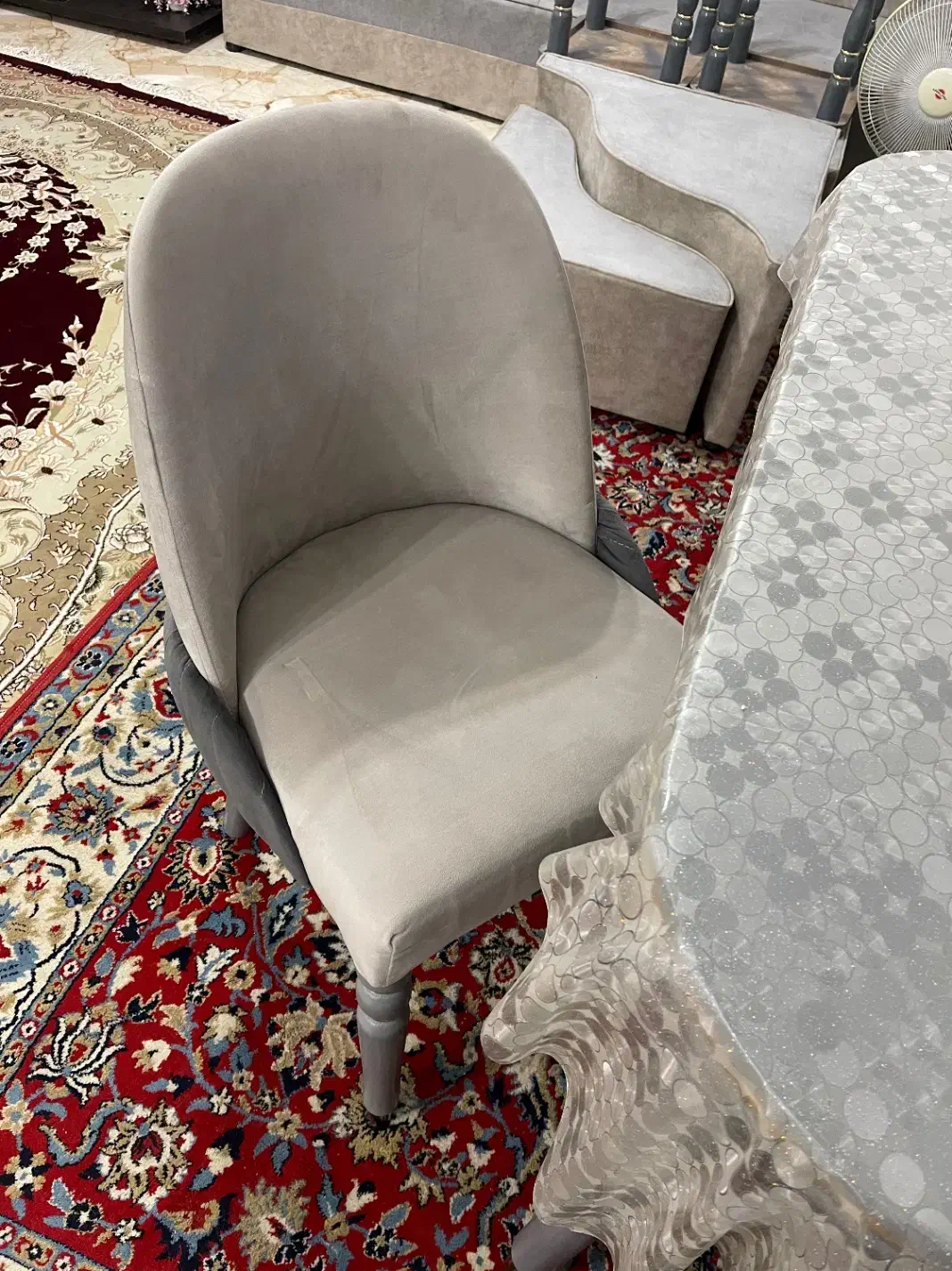 میزناهارخوری۴نفره فروش فوری|میز و صندلی غذاخوری|رشت, گیل|دیوار