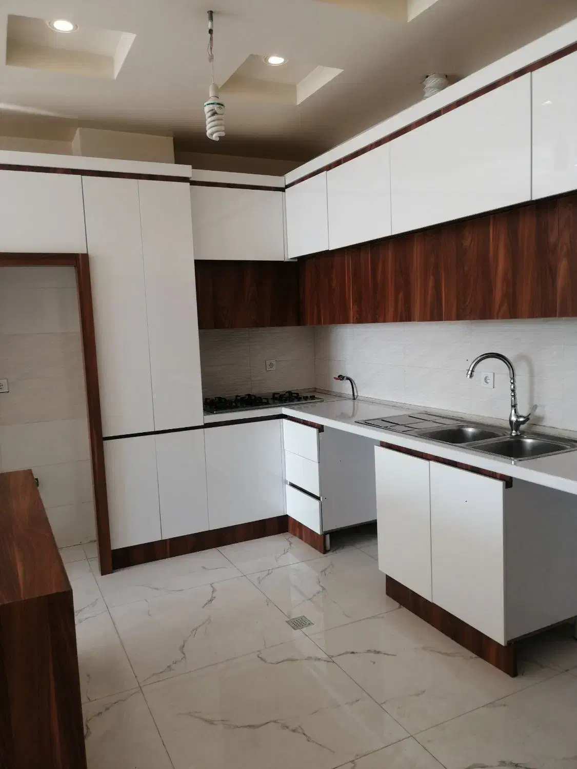 100متری اجاری داخل فاز2 اندیشه|اجارهٔ آپارتمان|اندیشه, شهرک کوثر|دیوار