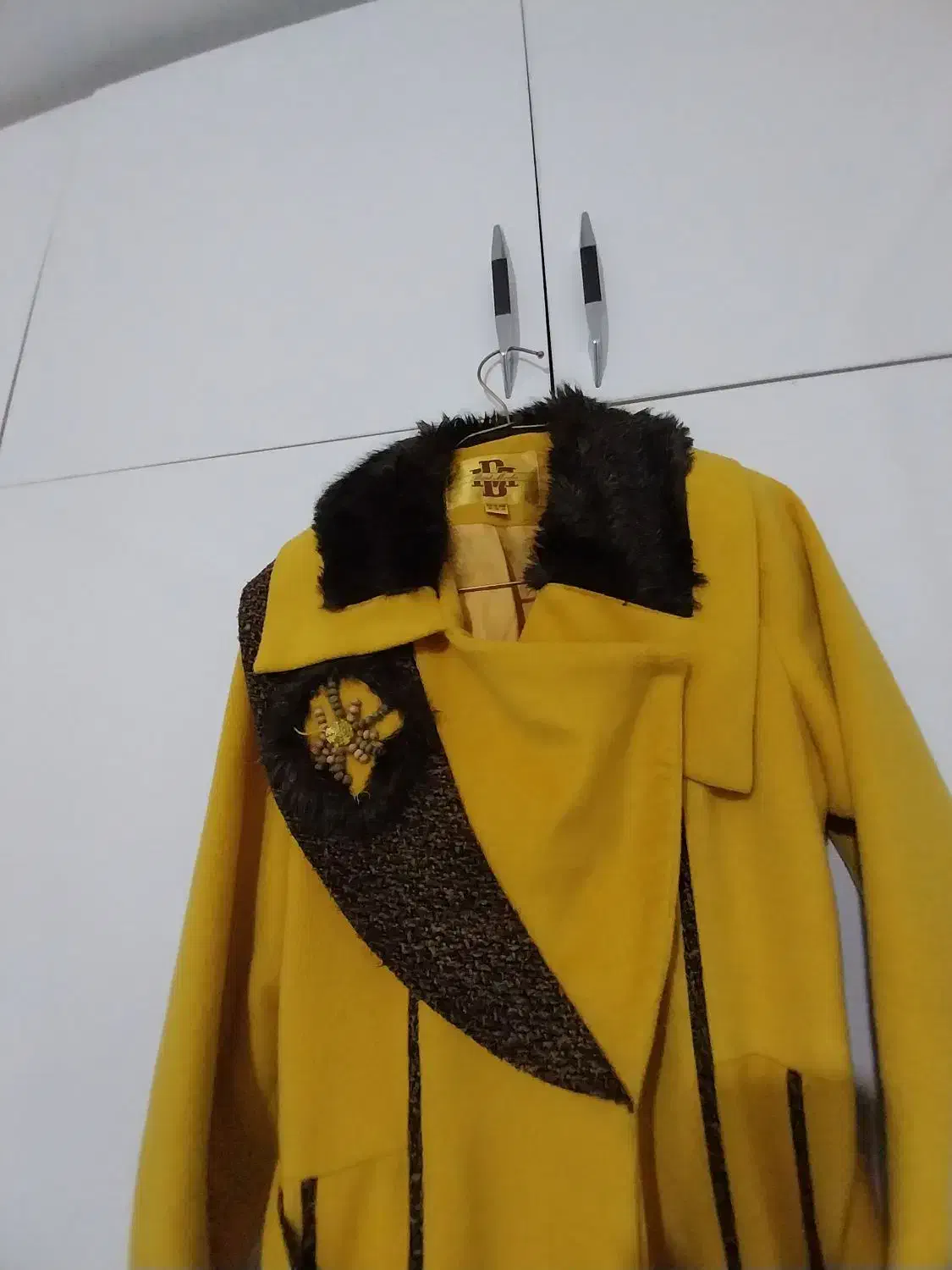 پالتو خارجی کاملا تمیز و نو|لباس|پردیس, فاز ۴|دیوار