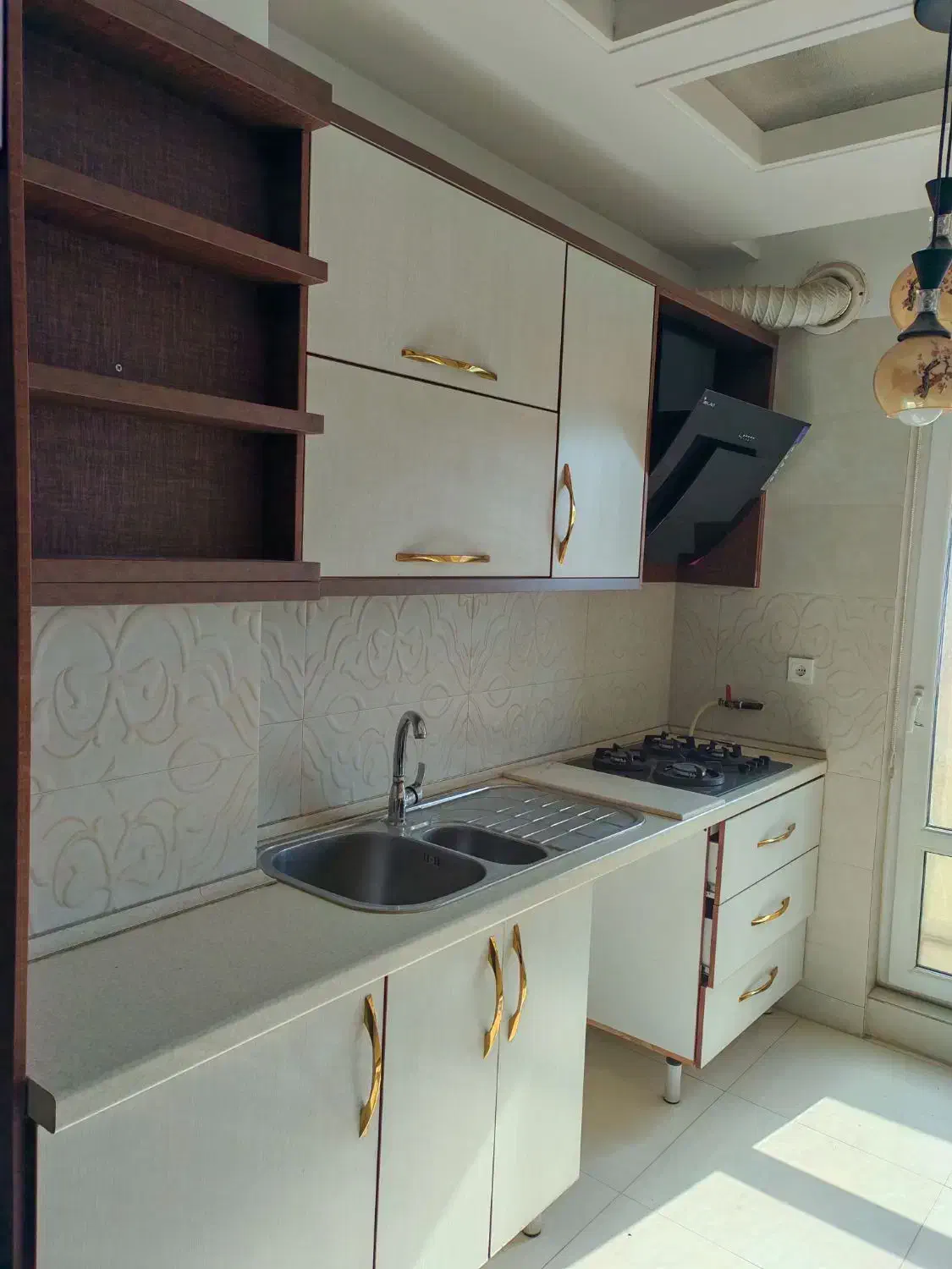 اجاره واحد ۸۲ متری فول امکانات پیروزی شکوفه