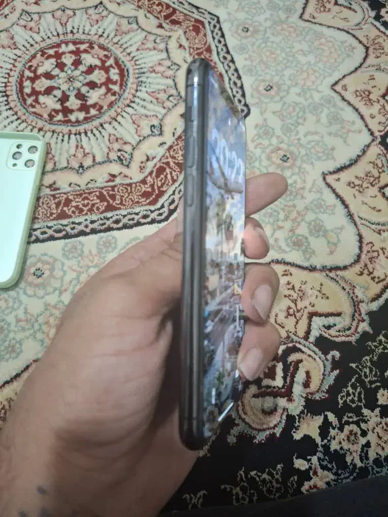 آیفون ۱۱ پرو فوق العاده تمیز|موبایل|شاهینشهر, شهرک گلدیس|دیوار