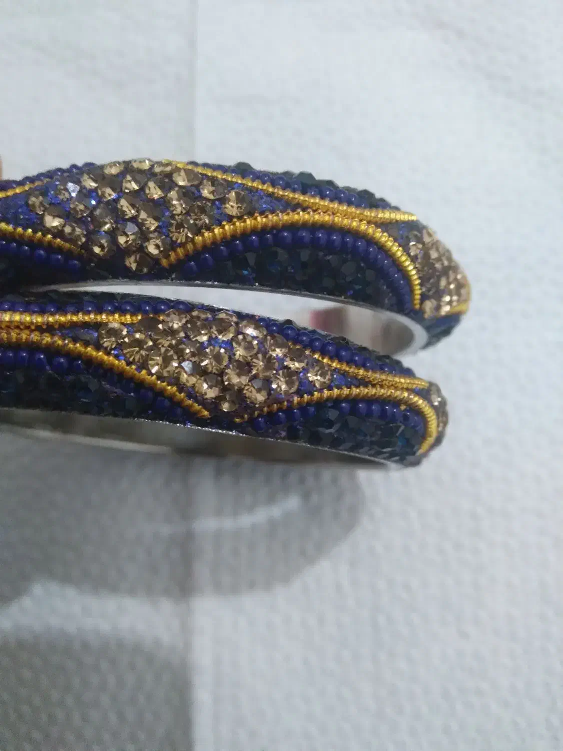 النگوزیبا|بدلیجات|اصفهان, اصفهانک|دیوار