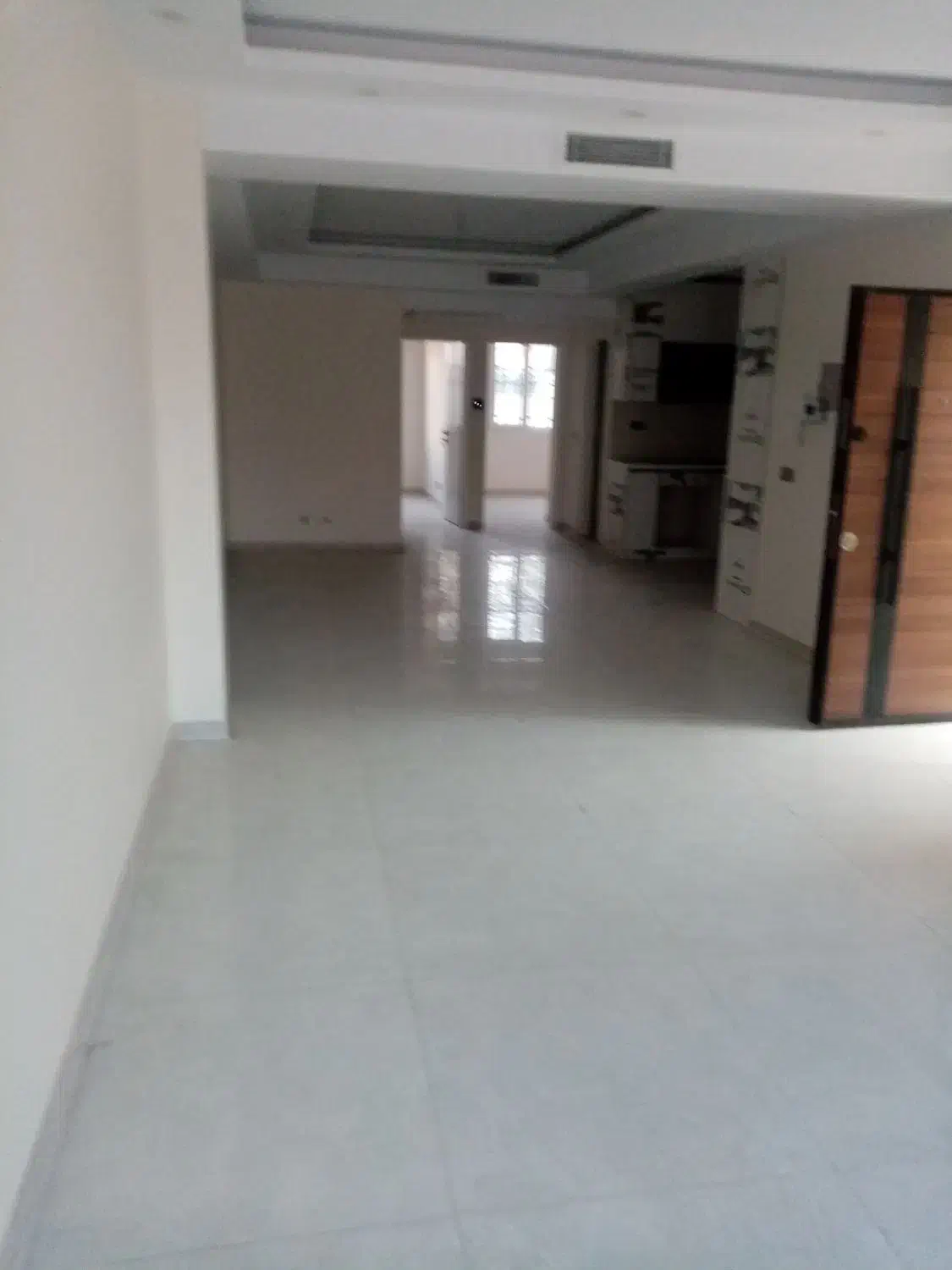 104 متر نوساز ستارخان توحید دو کله نورگیر خوب