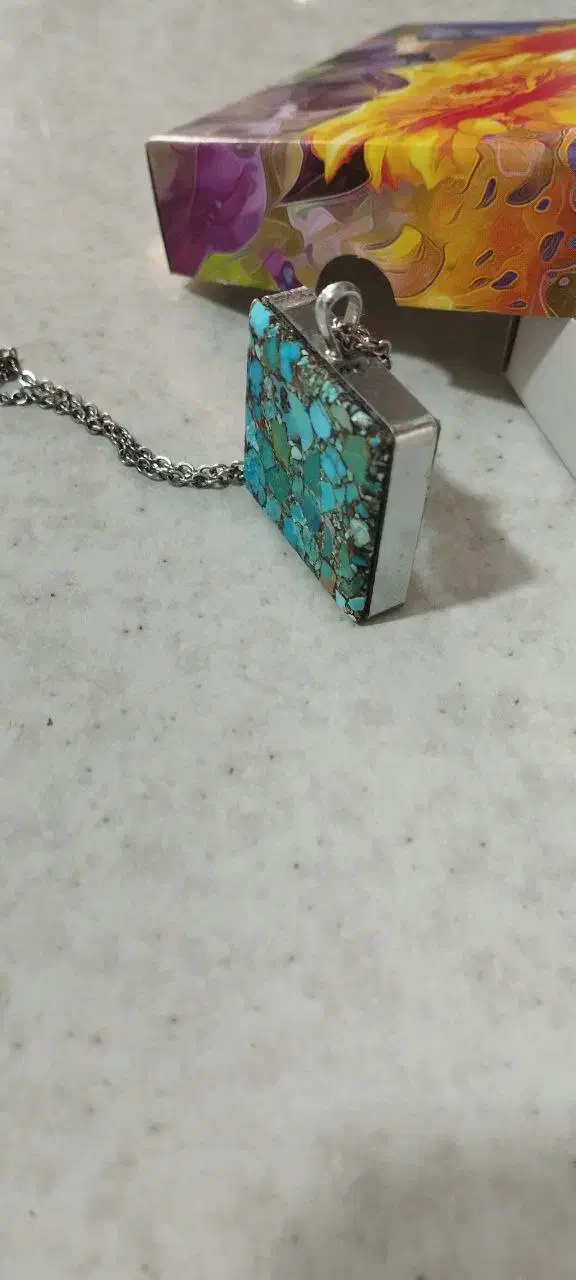 گردنبند|بدلیجات|نیشابور, کوی فرهنگیان|دیوار