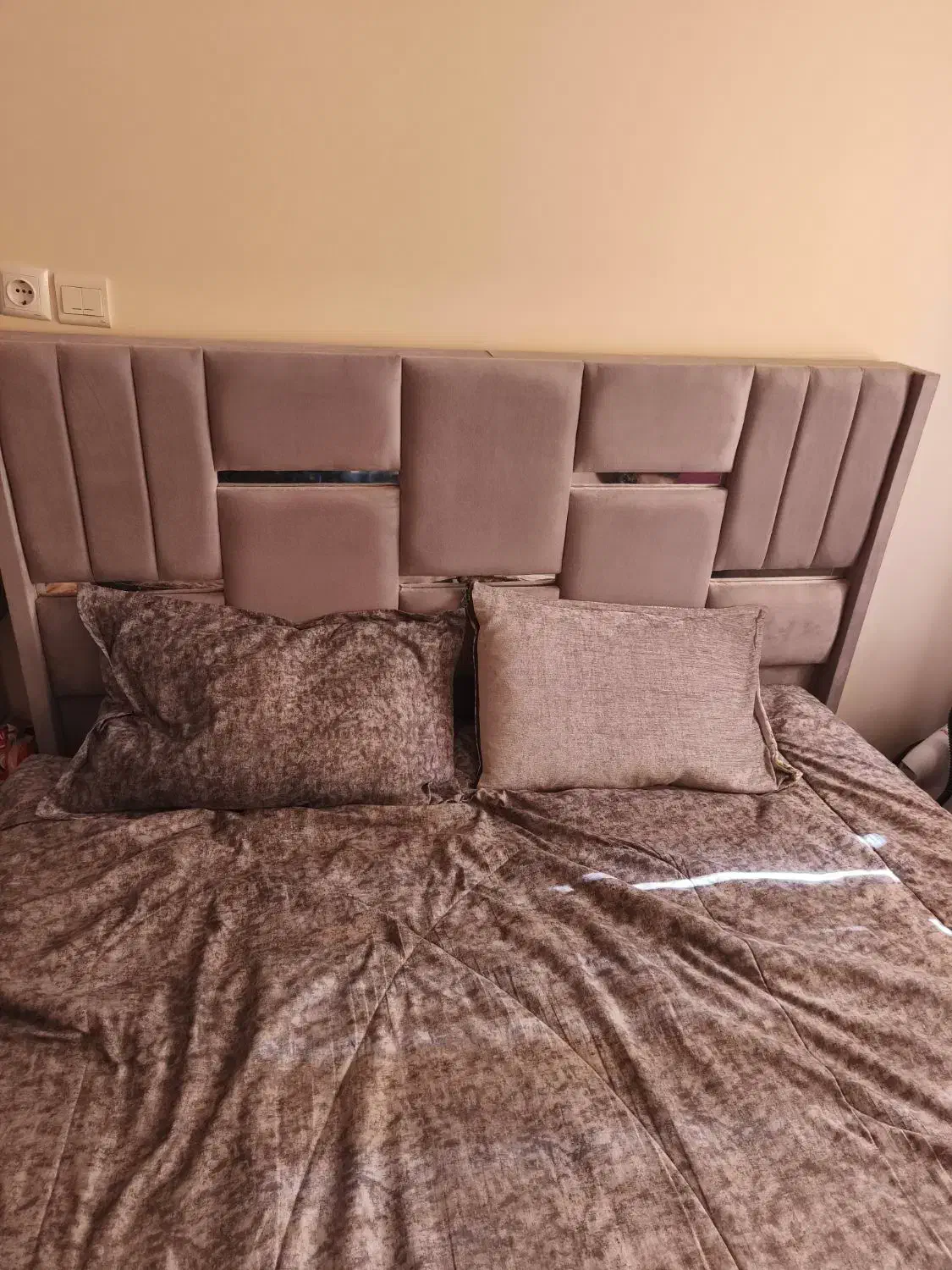 سرویس خواب دو نفره|تخت و سرویس خواب|شهرکرد, |دیوار