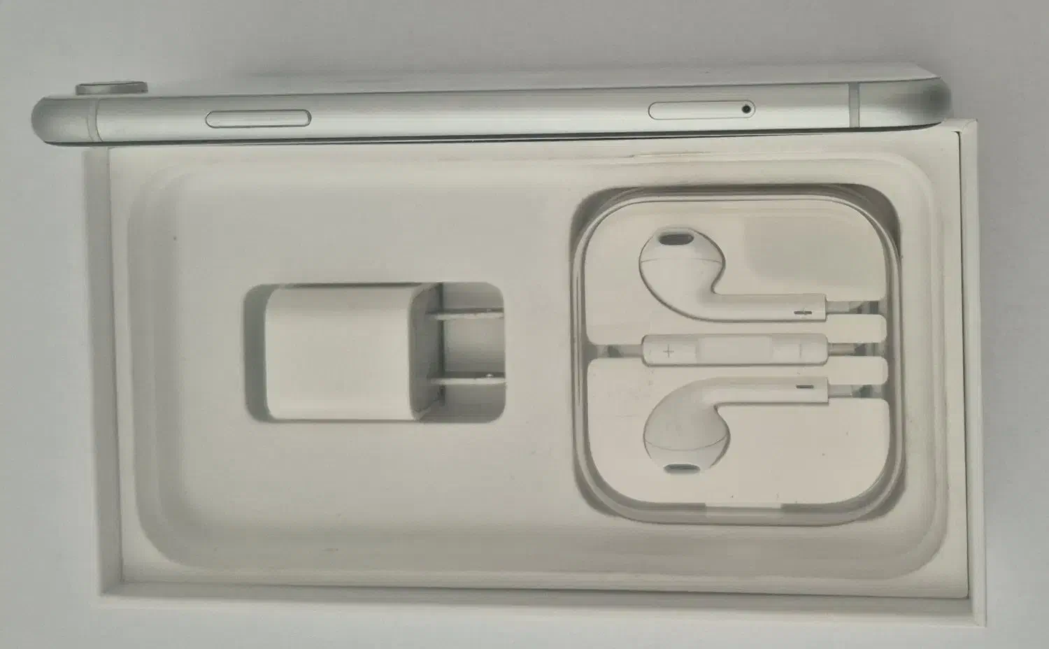 iPhone Xr پارت نامبر کانادا ۶۴ گیگ در حدنو|موبایل|تهران, نیلوفر|دیوار