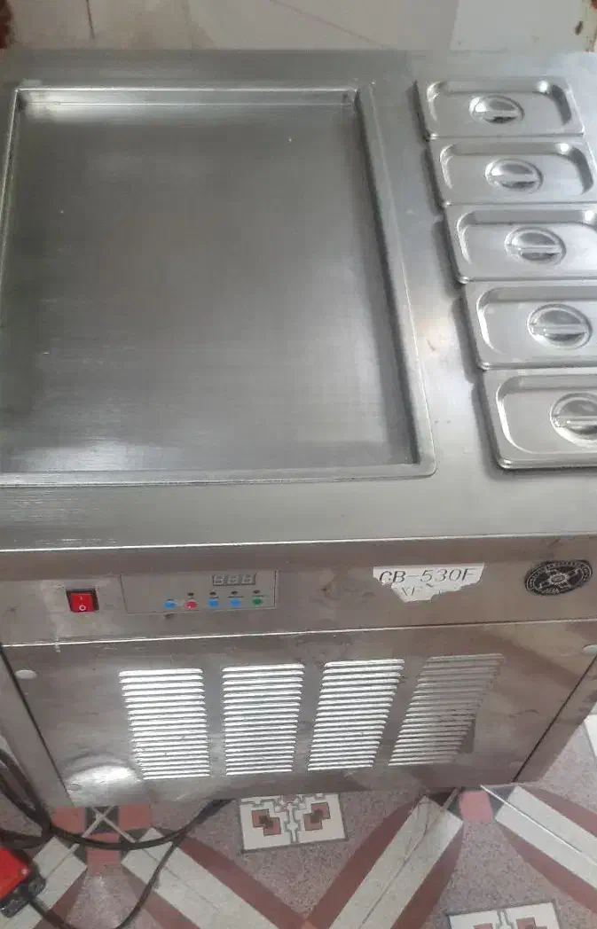 دستگاه بستنی رولی کسب و کار مستقل|کافی‌شاپ و رستوران|شیراز, کوشک میدان|دیوار