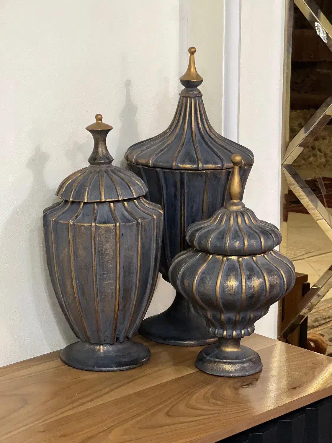 بانکه سفالی|مجسمه، تندیس، ماکت|تهران, گلستان (شهرک راه آهن)|دیوار