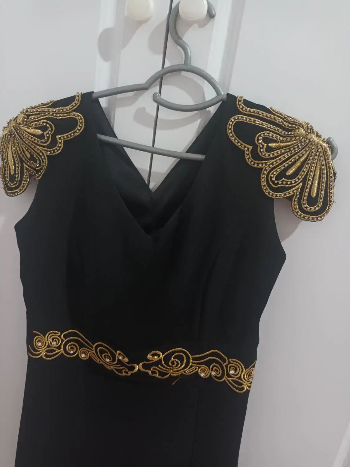 لباس مجلسی|لباس|دورود, |دیوار