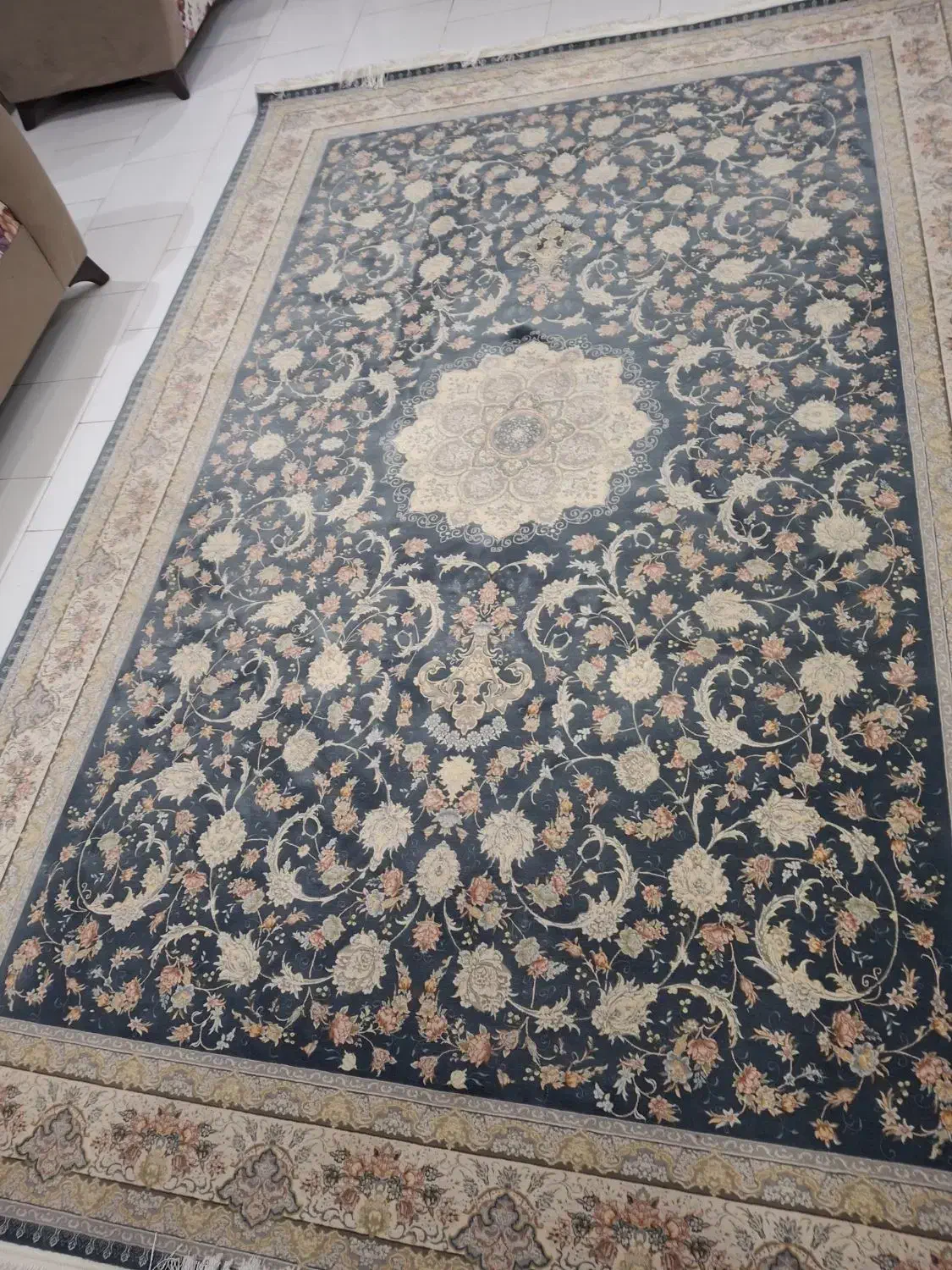 فرش ۶ متری|فرش|رشت, چمارسرا|دیوار