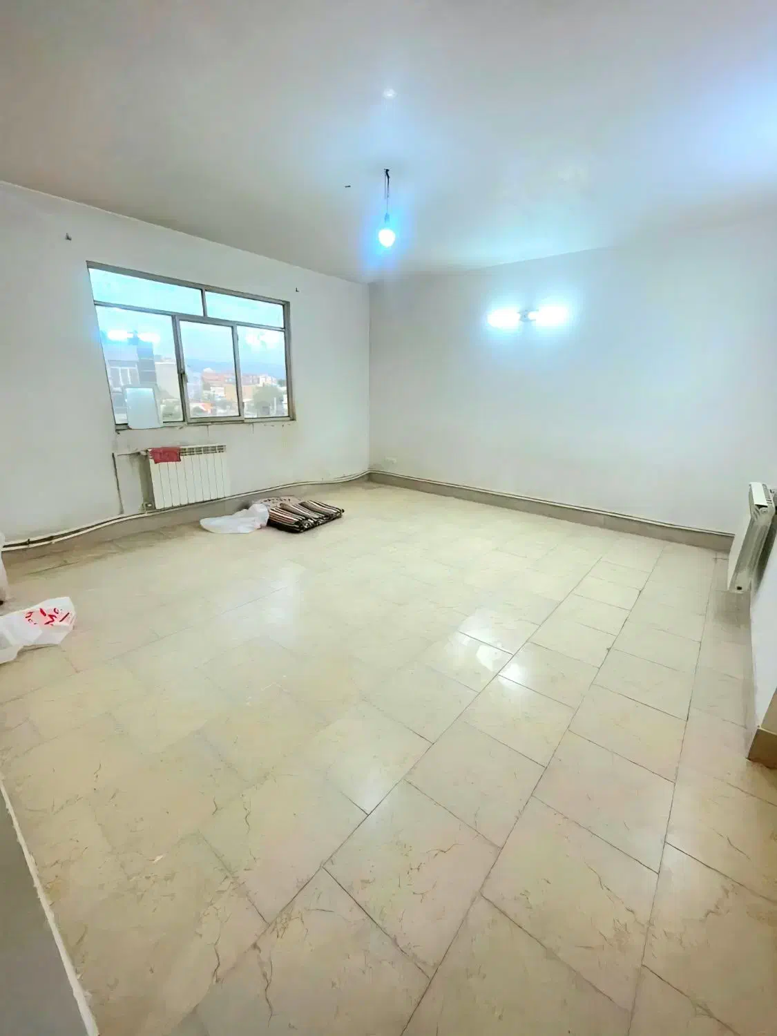 فروش واحد ۸۵ متری مدرس مجتمع اباصالح|فروش آپارتمان|بروجرد, |دیوار