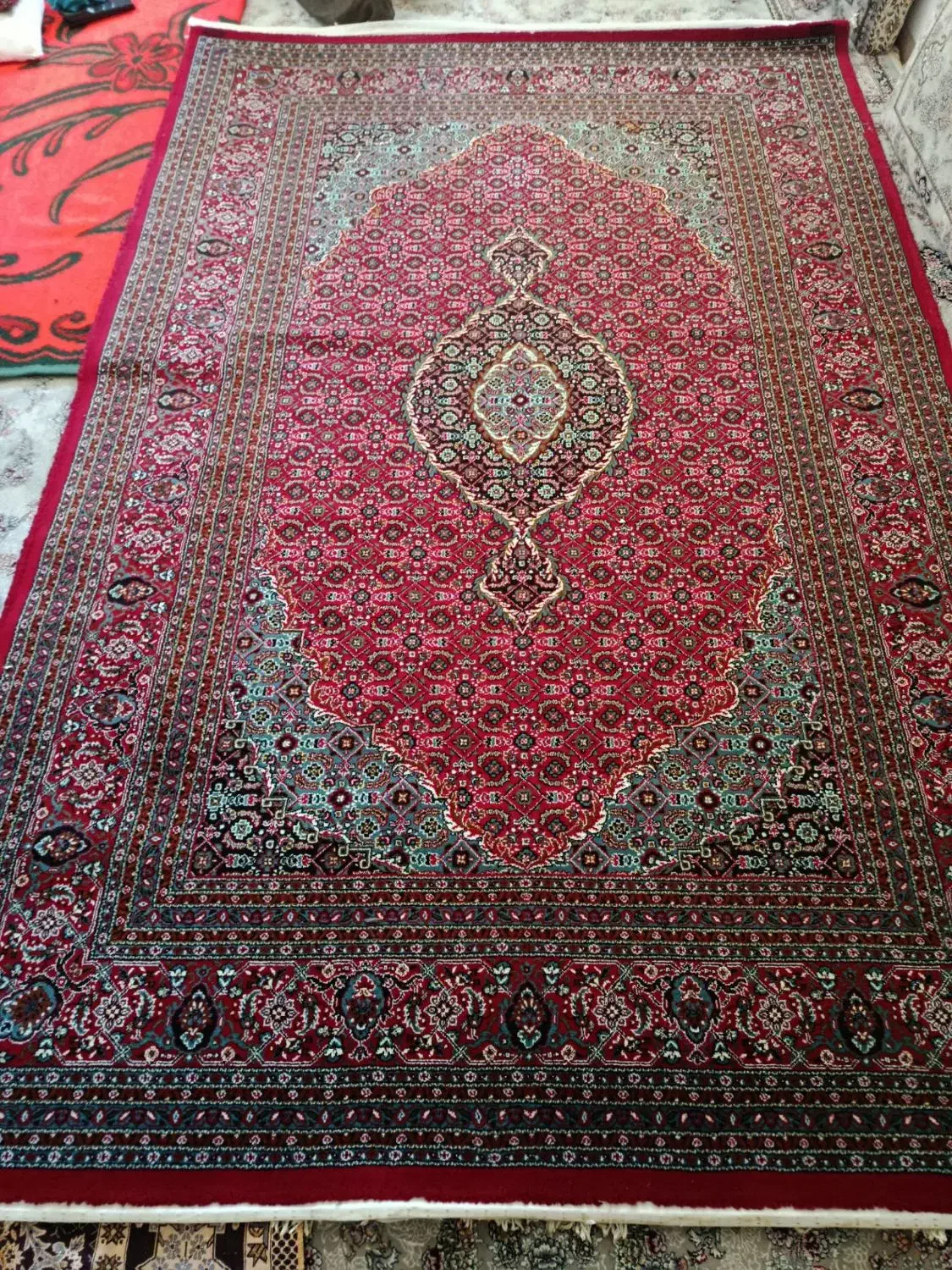 ۳ عدد قالی ۶ متری و یک دست پشتی|فرش|سنندج, |دیوار