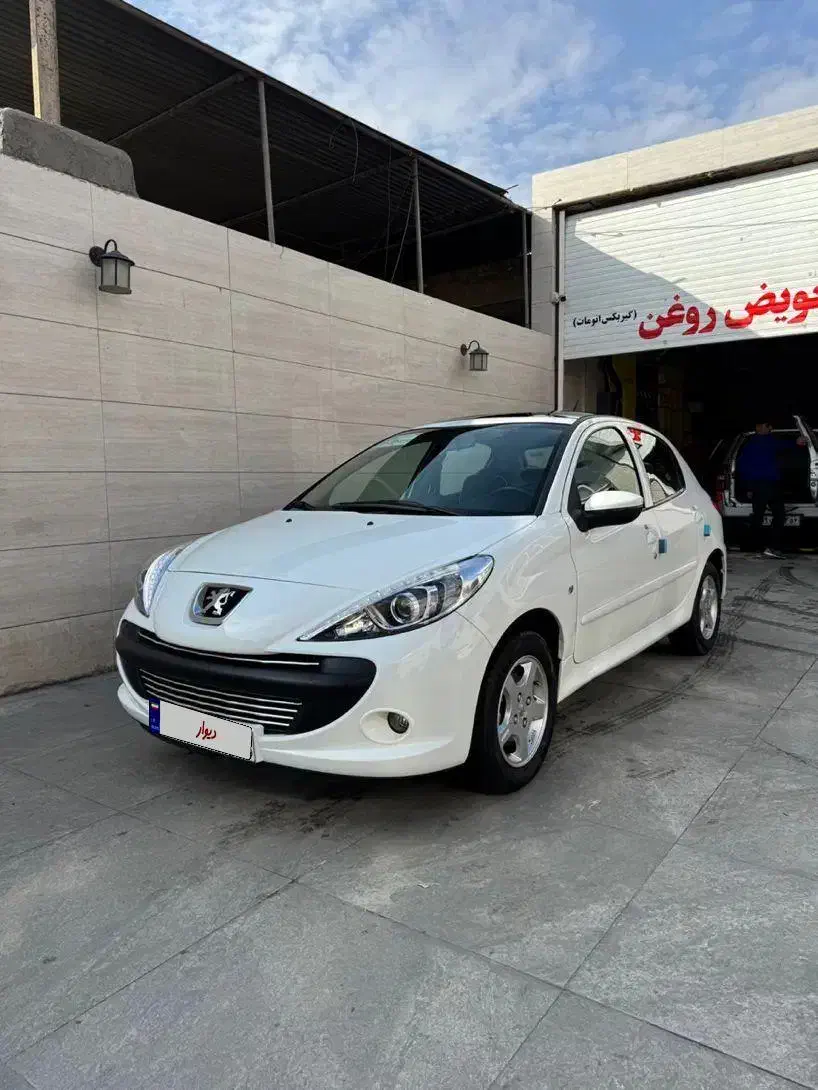 ۲۰۷ پانا ۱۴۰۲|خودرو سواری و وانت|یزد, |دیوار